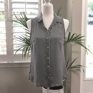 Banana Republic Elephant Sleeveless Button…